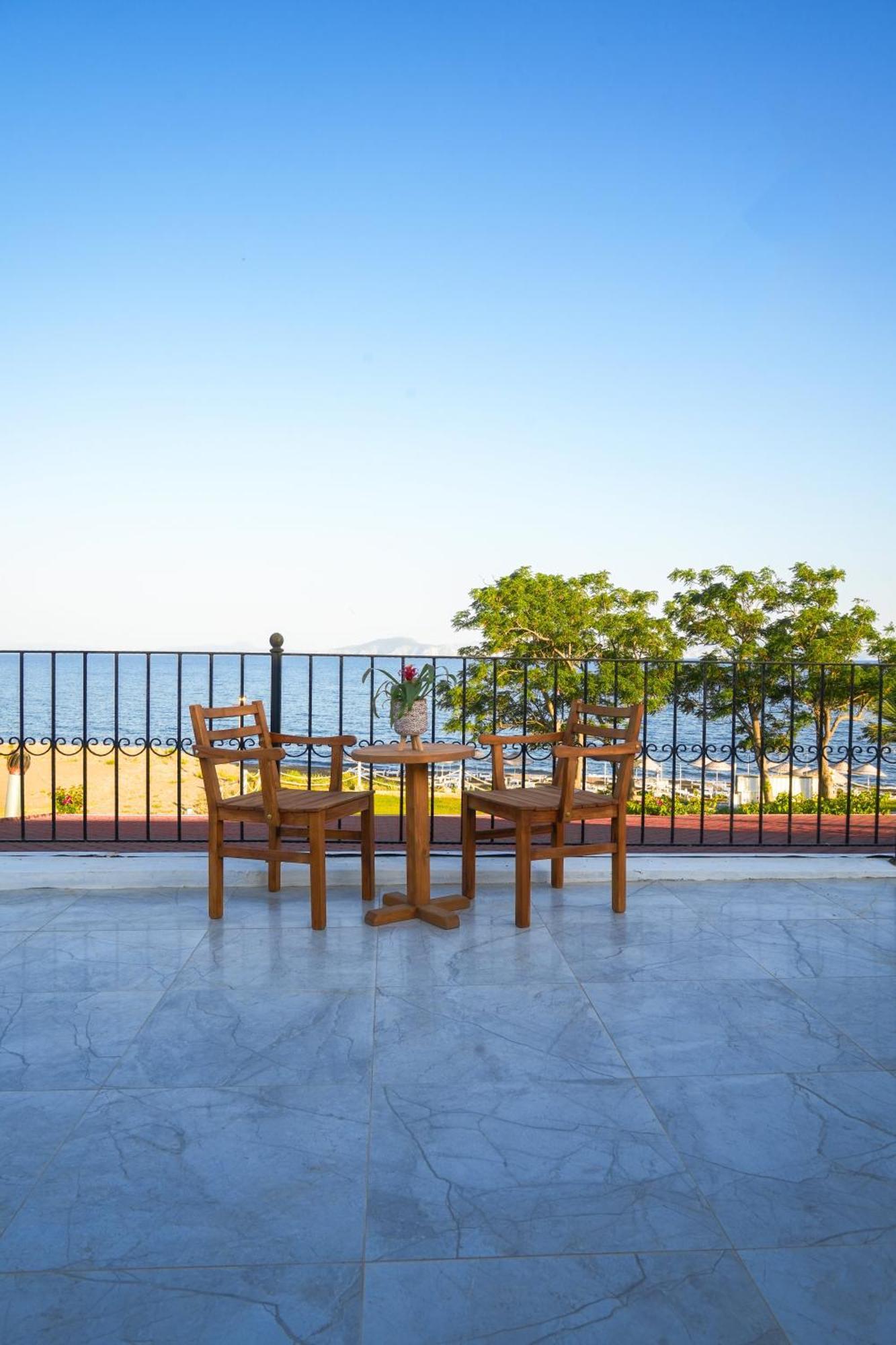 Feri Surf Club Hotel Datça Luaran gambar